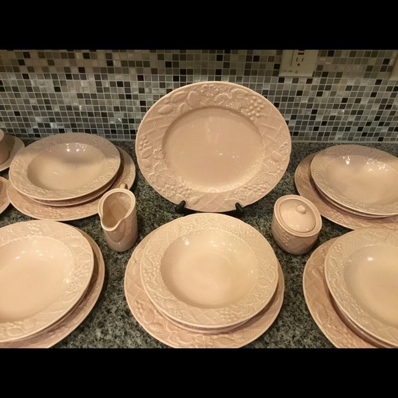 VINTAGE ENGLISH COUNTRYSIDE  DP100 BY MIKASA - Picture 12 of 13